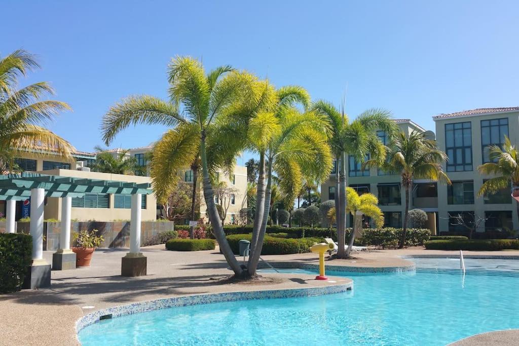 Slice of Paradise at Aquatika Loiza Bagian luar foto